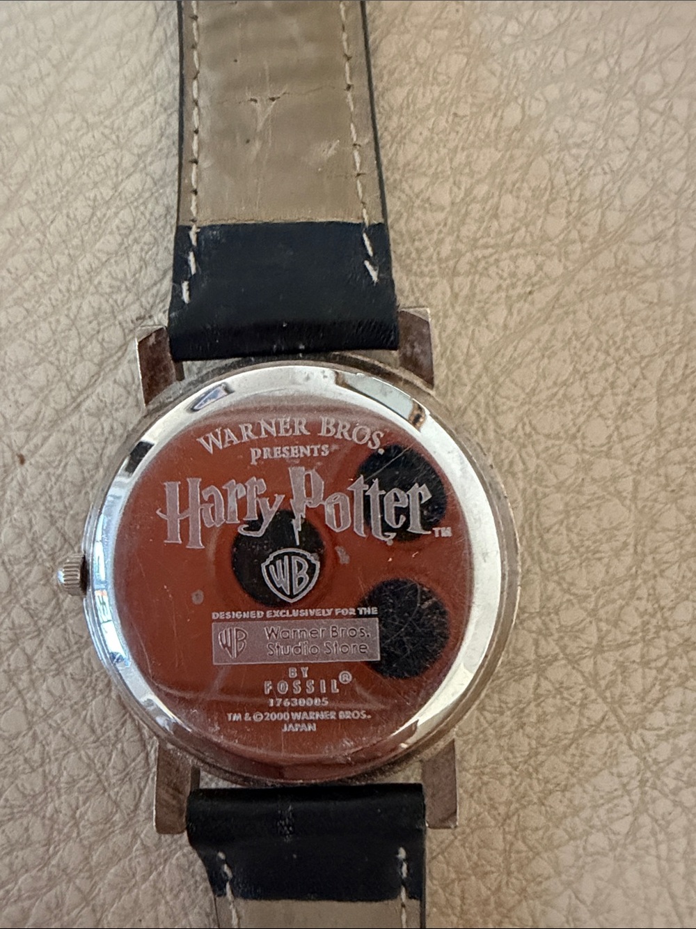 Rare WB Fossil rotating Golden Snitch  Potter Black Leather Strap Watch - Picture 3 of 5